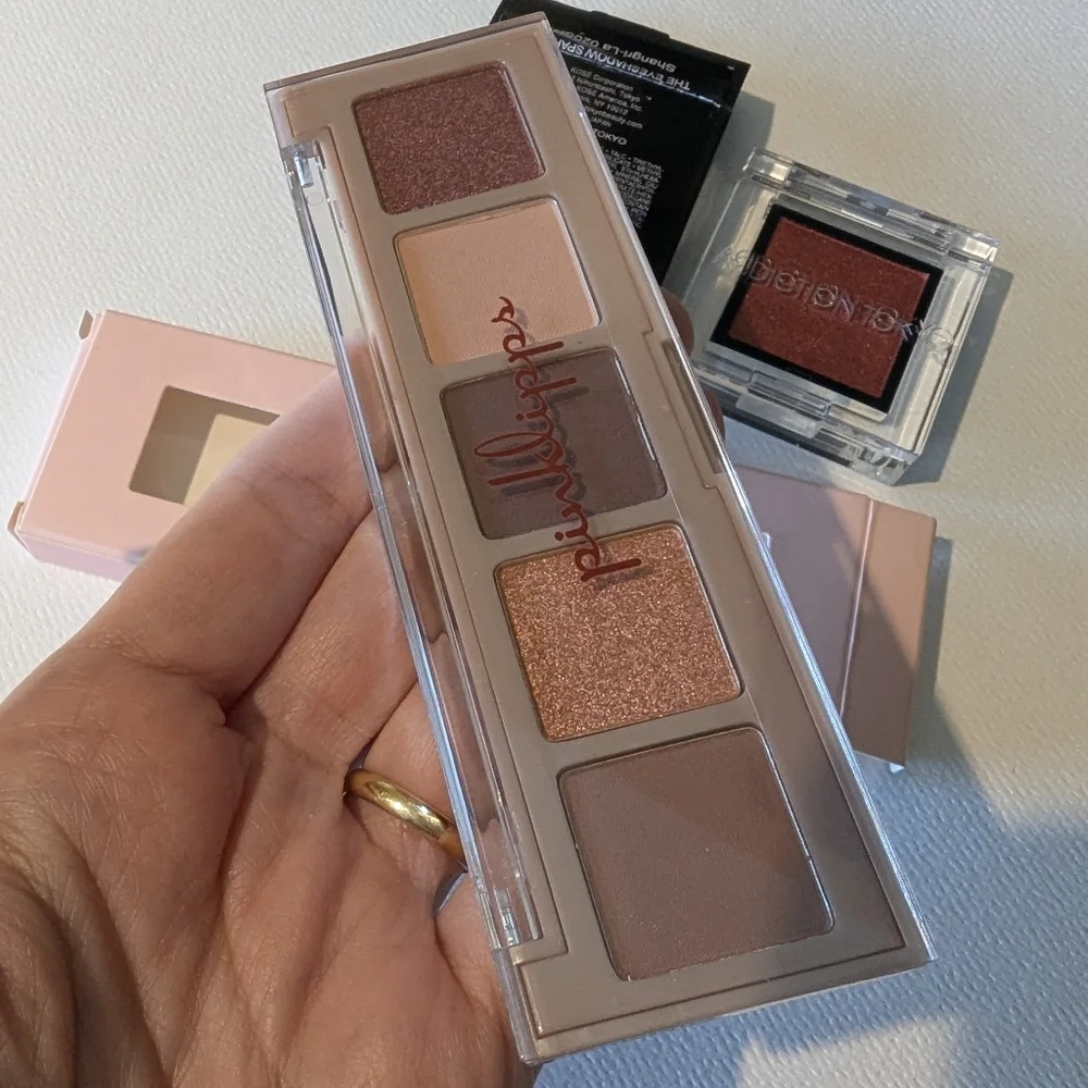 Addiction TOKYO, Pinklipps Eyeshadows Lot